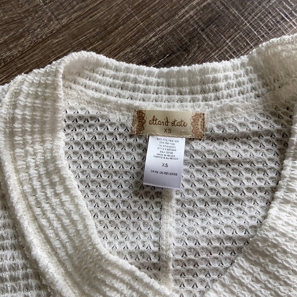 Brand new white top - Picture 4 of 5